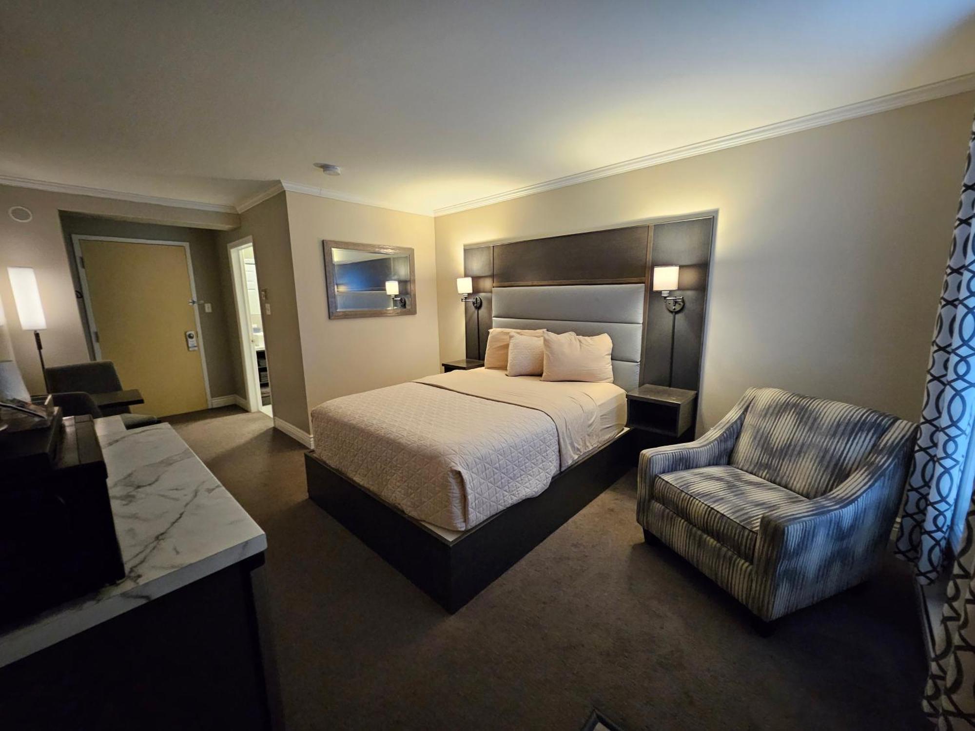 Newfound Inn & Suites Topsail Exterior photo